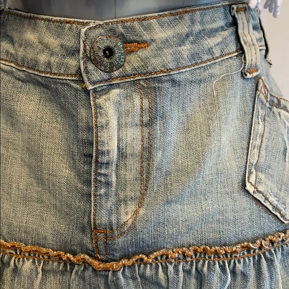 Vintage Jean skirt with ruffles not cc eligible - Picture 2 of 9
